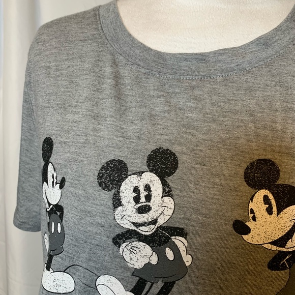 Disney Mickey Mouse T Shirt Gray Sz L Woman’s Great Condition!  (W110) - Picture 3 of 6